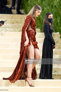 Valentina Sampaio feet photo 2