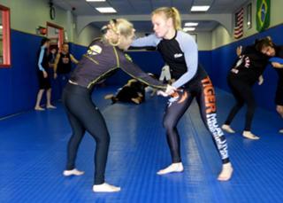 Valentina Shevchenko feet photo thumbnail