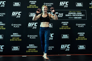 Valentina Shevchenko feet photo thumbnail