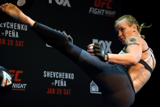 Valentina Shevchenko feet photo thumbnail