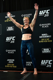 Valentina Shevchenko feet photo thumbnail