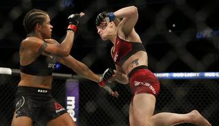 Valentina Shevchenko feet photo thumbnail