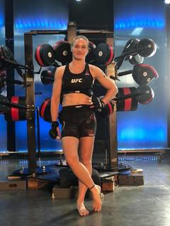 Valentina Shevchenko feet photo thumbnail