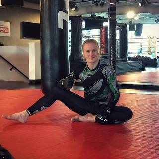 Valentina Shevchenko feet photo thumbnail