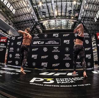 Valentina Shevchenko feet photo thumbnail