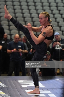 Valentina Shevchenko feet photo thumbnail