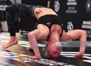 Valentina Shevchenko feet photo thumbnail