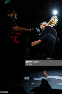 Valentina Shevchenko feet photo thumbnail