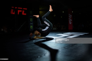 Valentina Shevchenko feet photo thumbnail