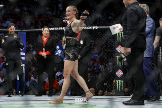 Valentina Shevchenko feet photo thumbnail