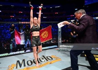 Valentina Shevchenko feet photo thumbnail