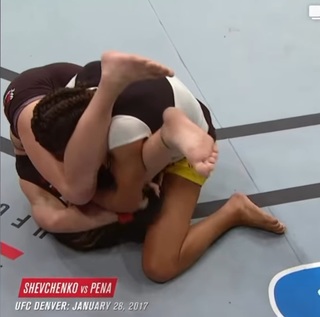 Valentina Shevchenko feet photo thumbnail