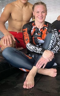 Valentina Shevchenko feet photo thumbnail