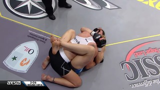 Valentina Shevchenko feet photo thumbnail