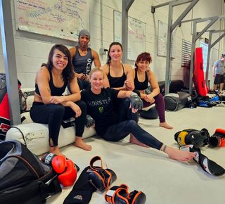Valentina Shevchenko feet photo thumbnail