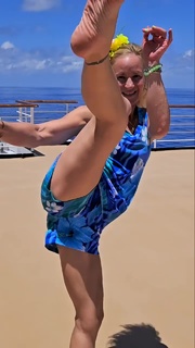 Valentina Shevchenko feet photo thumbnail