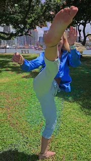 Valentina Shevchenko feet photo thumbnail