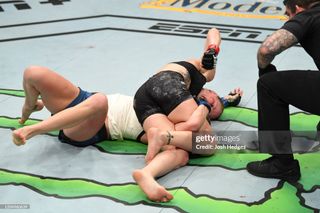 Valentina Shevchenko feet photo thumbnail