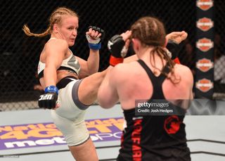 Valentina Shevchenko feet photo thumbnail