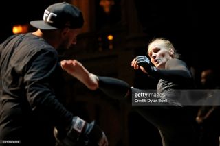 Valentina Shevchenko feet photo thumbnail