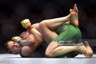 Valentina Shevchenko feet photo thumbnail