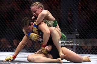 Valentina Shevchenko feet photo thumbnail
