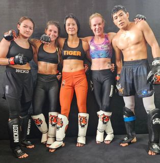 Valentina Shevchenko feet photo thumbnail