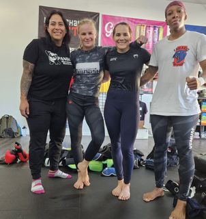 Valentina Shevchenko feet photo thumbnail