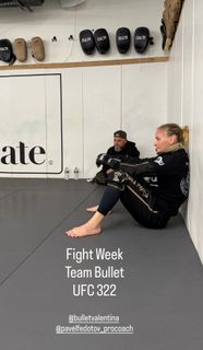 Valentina Shevchenko feet photo thumbnail