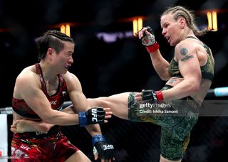 Valentina Shevchenko feet photo thumbnail