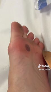 Valentina Toro feet photo 10