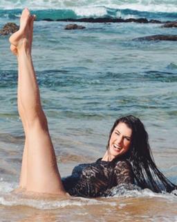 Valentina Vignali feet photo thumbnail