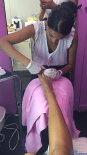 Valentina Vignali feet photo thumbnail