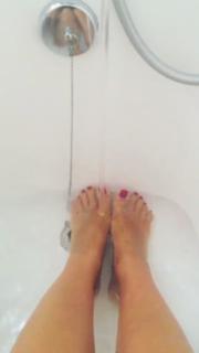 Valentina Vignali feet photo thumbnail