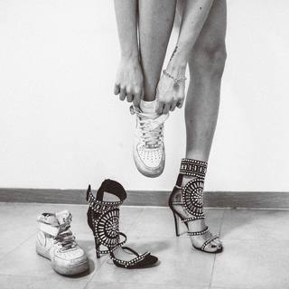 Valentina Vignali feet photo thumbnail