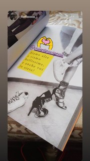 Valentina Vignali feet photo thumbnail