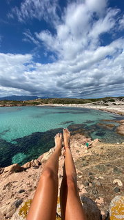 Valentina Vignali feet photo thumbnail