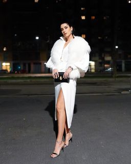 Valentina Vignali feet photo thumbnail