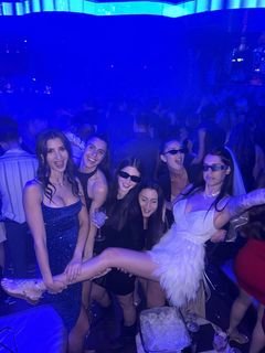 Valentina Vignali feet photo 2