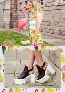 Valentina Zenere feet photo thumbnail