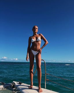 Valentina Zenere feet photo thumbnail