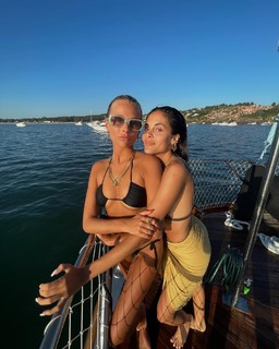 Valentina Zenere feet photo thumbnail