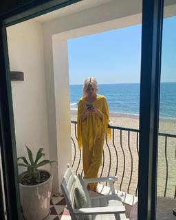 Valentina Zenere feet photo thumbnail
