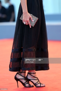 Valeria Bilello feet photo 5