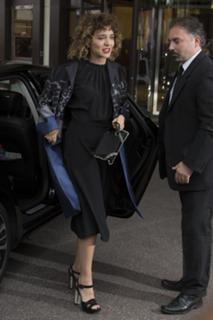 Valeria Golino feet photo thumbnail