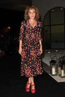 Valeria Golino feet photo thumbnail