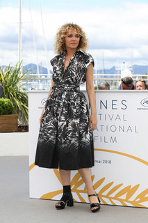 Valeria Golino feet photo thumbnail