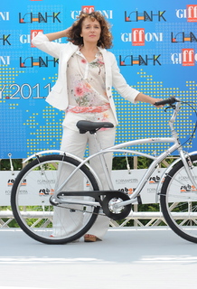 Valeria Golino feet photo thumbnail