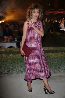 Valeria Golino feet photo thumbnail