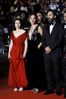 Valeria Golino feet photo thumbnail